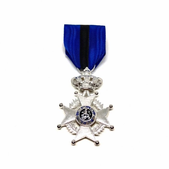Chevalier de l'Ordre de Léopold II - modèle officiel