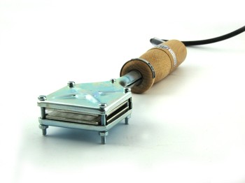 Brandstempel houder voor electrische brandstempels