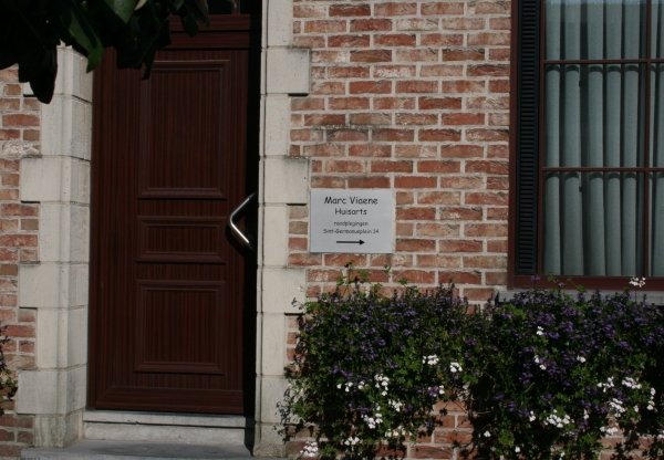 Plaques signalétiques et numéros de maison