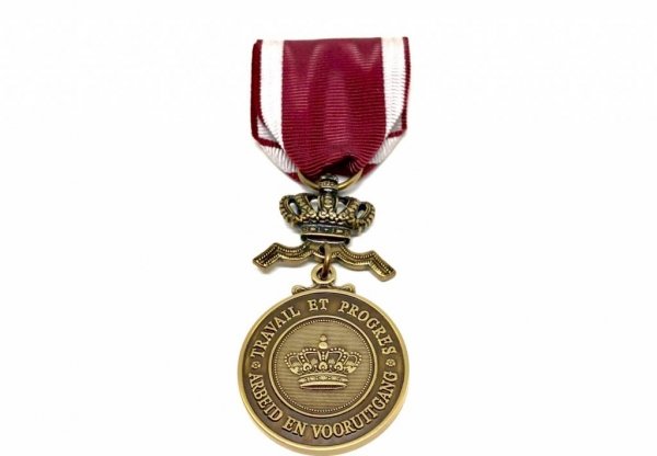 Médaille Bronze de l'Ordre de la Couronne