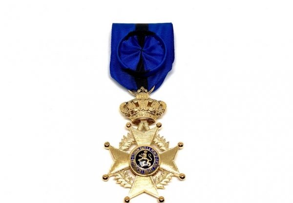Officier de l'Ordre de Léopold 2